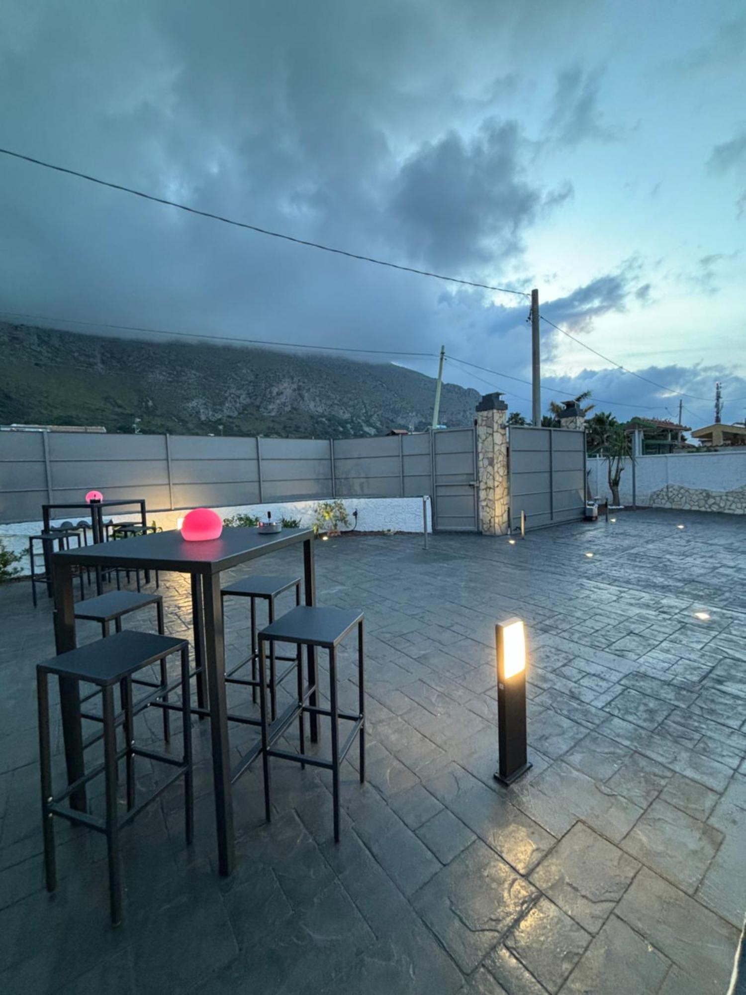 Sirio Rooms And Apartments Carini Exterior photo