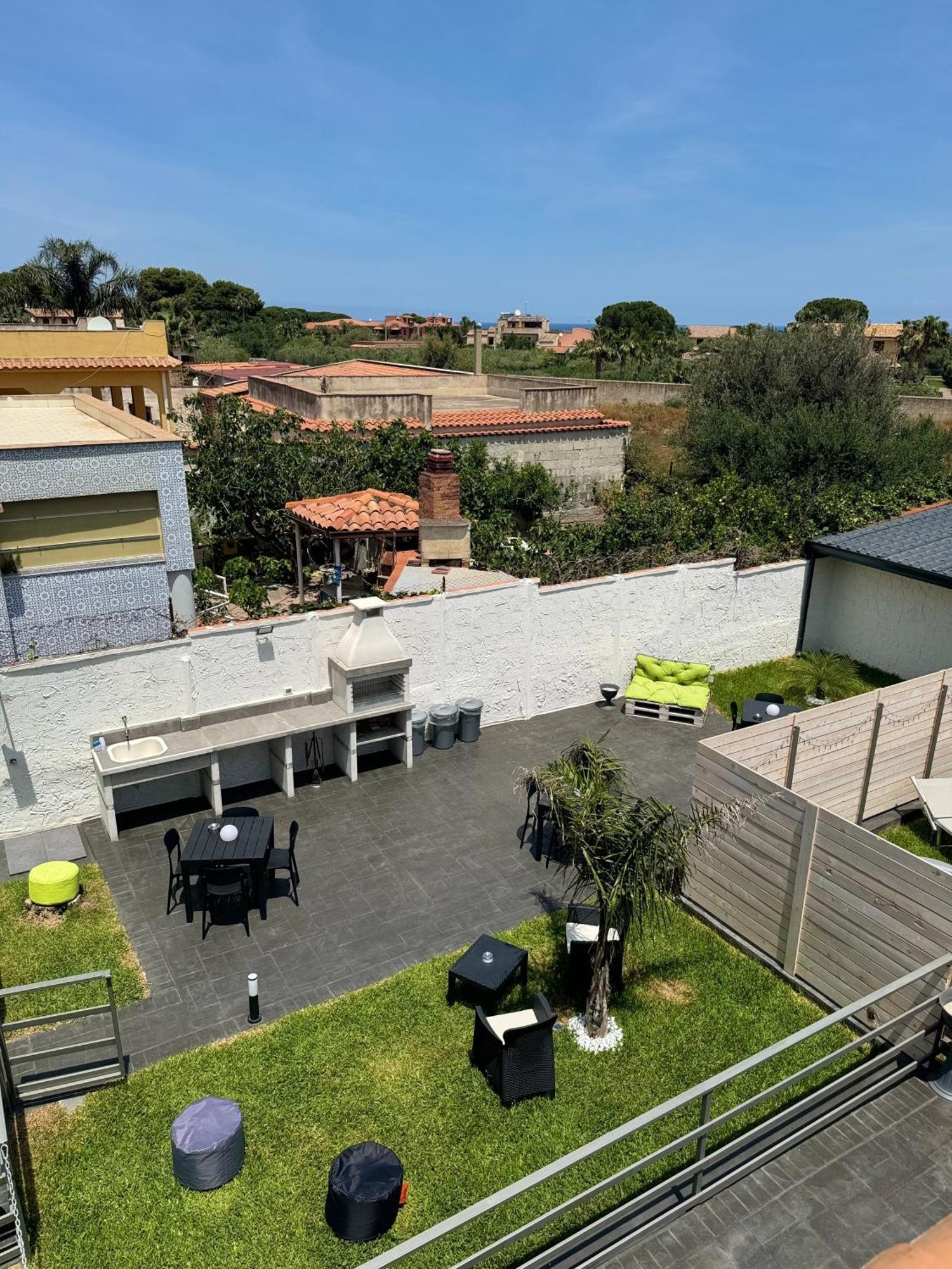 Sirio Rooms And Apartments Carini Exterior photo