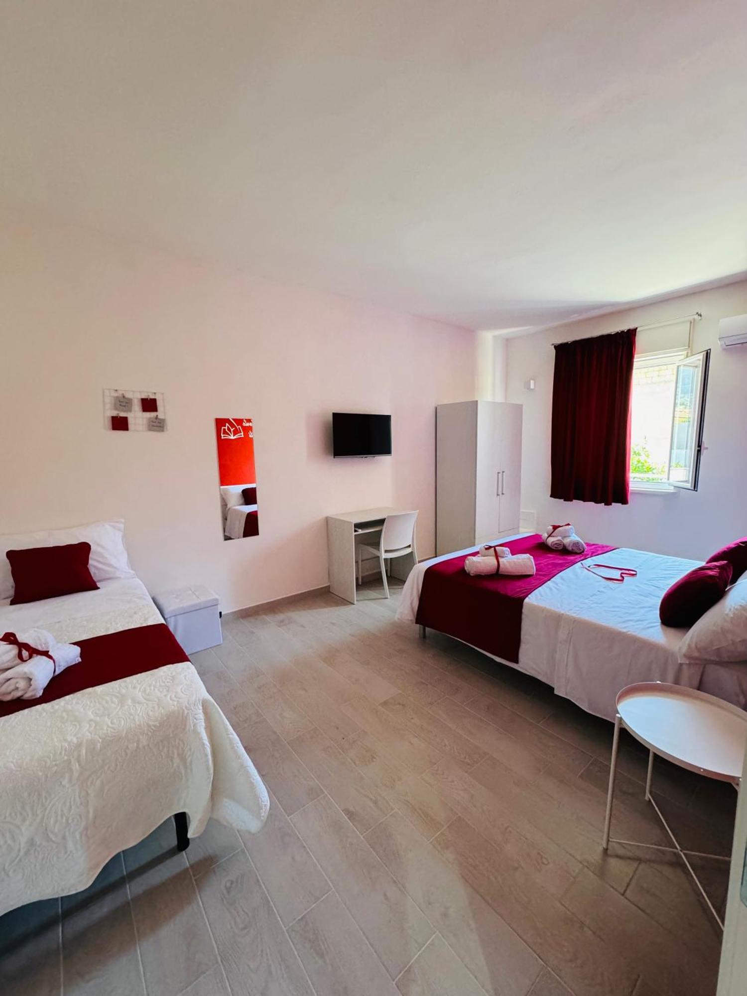 Sirio Rooms And Apartments Carini Exterior photo